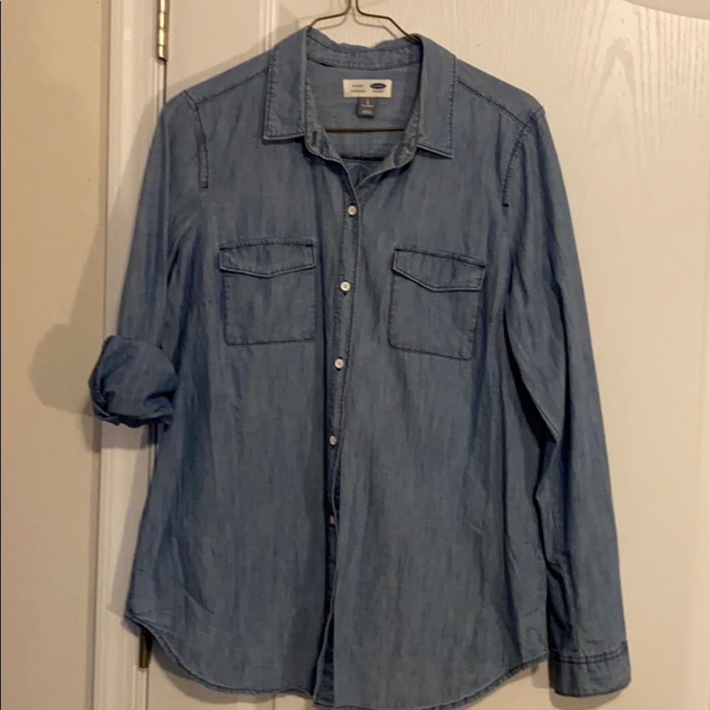 Old Navy chambray denim shirt L